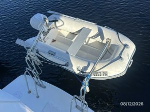 deck, Mainship 390, trawler for sale