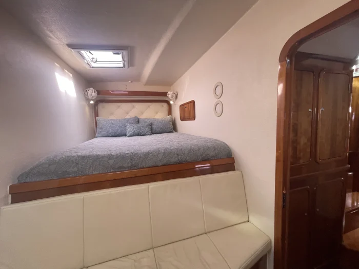 bed, St Francis 50, catamaran for sale