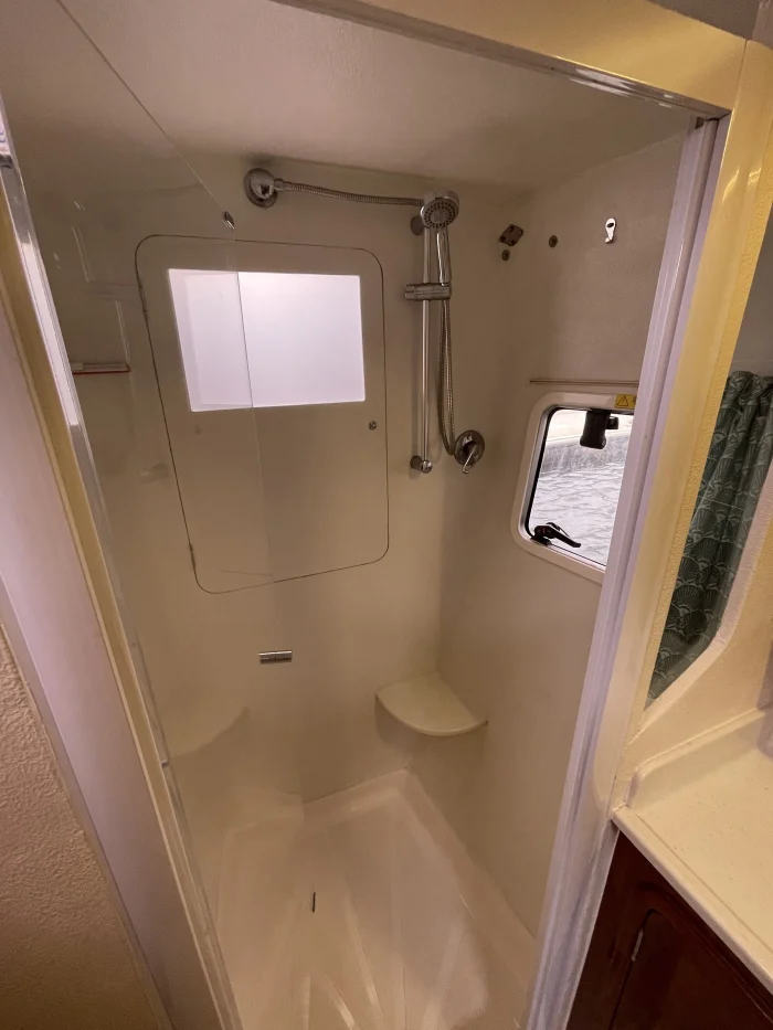 bath, St Francis 50, catamaran for sale