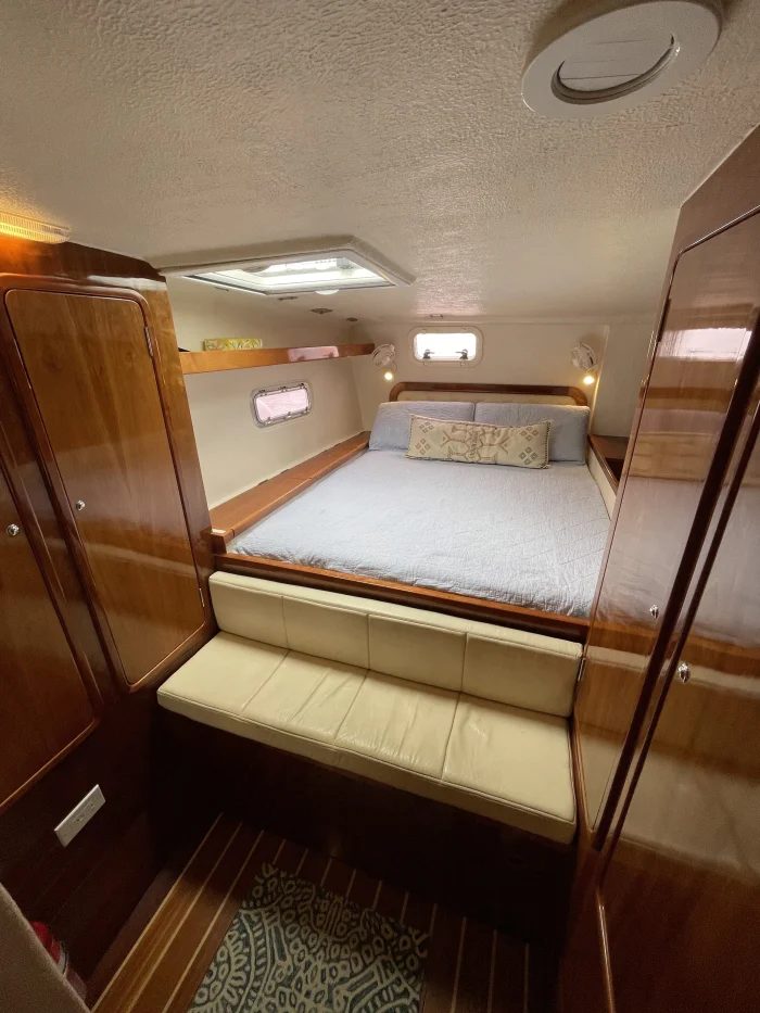 bed, St Francis 50, catamaran for sale