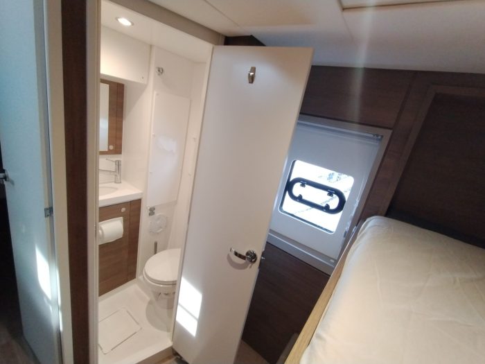 bath, Bali 4.8, catamaran for sale