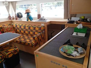 salon, Lagoon 450, catamaran for sale