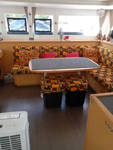 salon, Lagoon 450, catamaran for sale