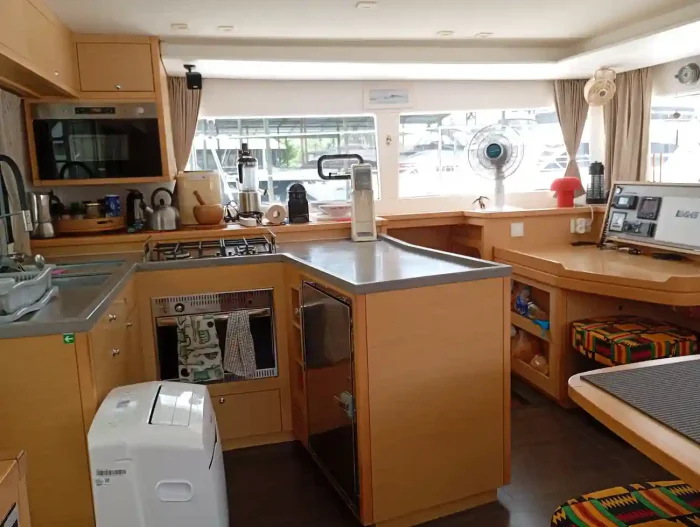 interior, Lagoon 450, catamaran for sale