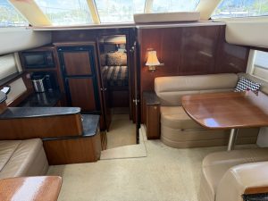 salon, Meridian, trawler for sale