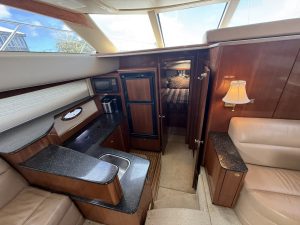 salon, Meridian, trawler for sale