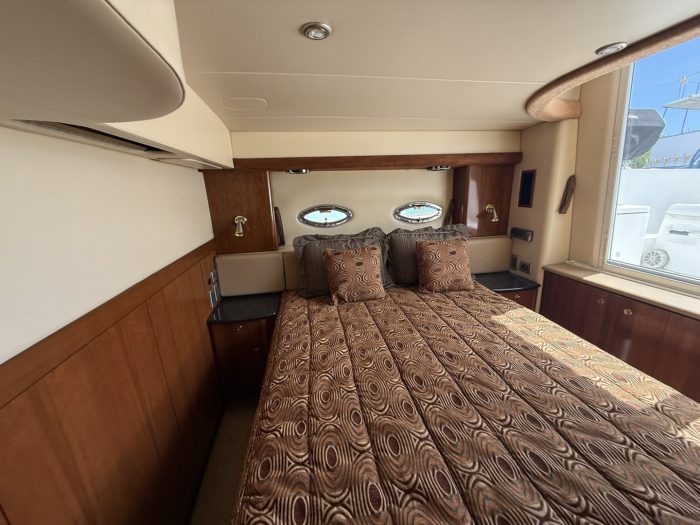 bed, Meridian, trawler for sale