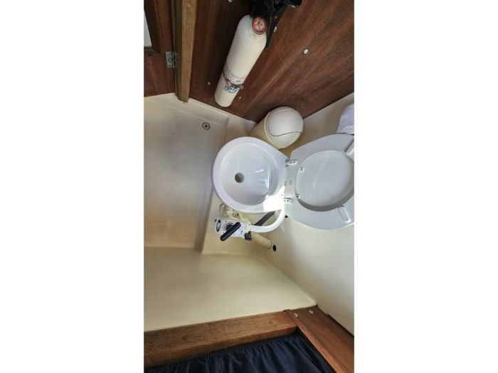 bath, Pearson, sailboat for sale