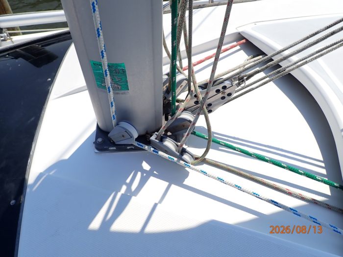 deck, Hunter, sailboat for sale