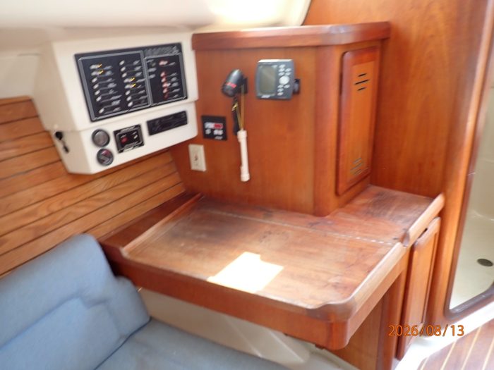 navigation station, Hunter, sailboat for sale