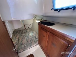 bed, Hunter, sailboat for sale