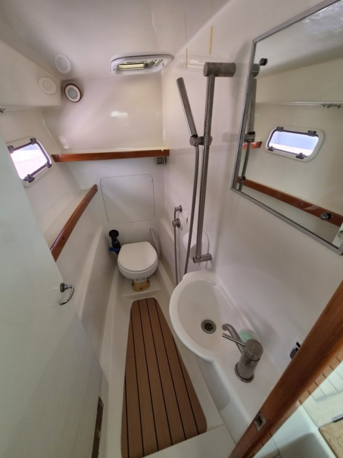 bath, Custom, power catamaran for sale