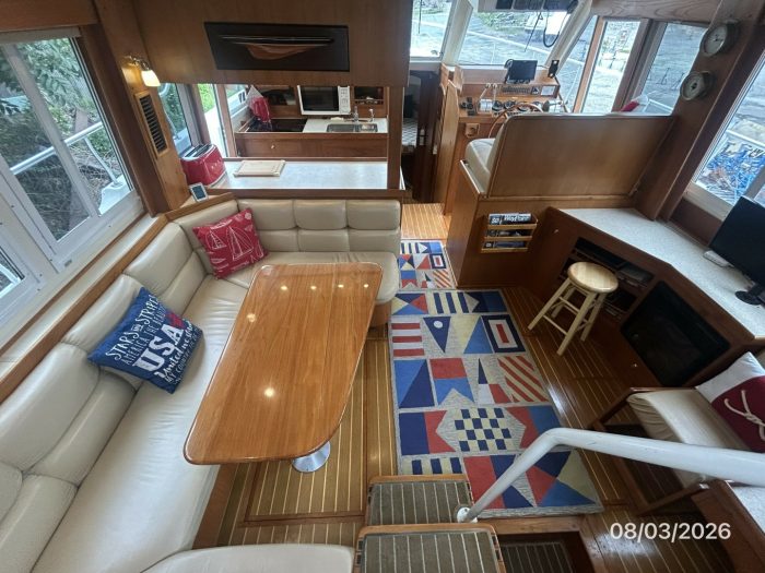 salon, Mainship 430 Trawler, trawler for sale
