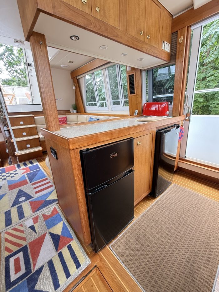 interior, Mainship 430 Trawler, trawler for sale
