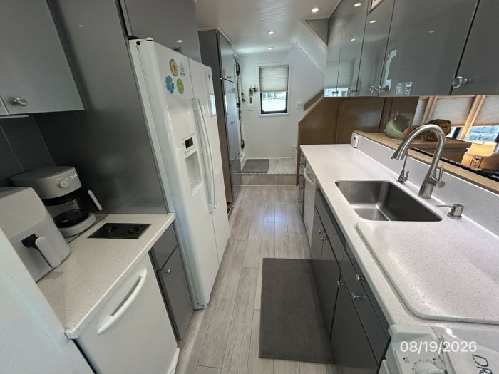 interior, Florida Bay Coaster 50 Pilothouse, trawler for sale