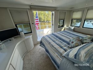 bed, Florida Bay Coaster 50 Pilothouse, trawler for sale