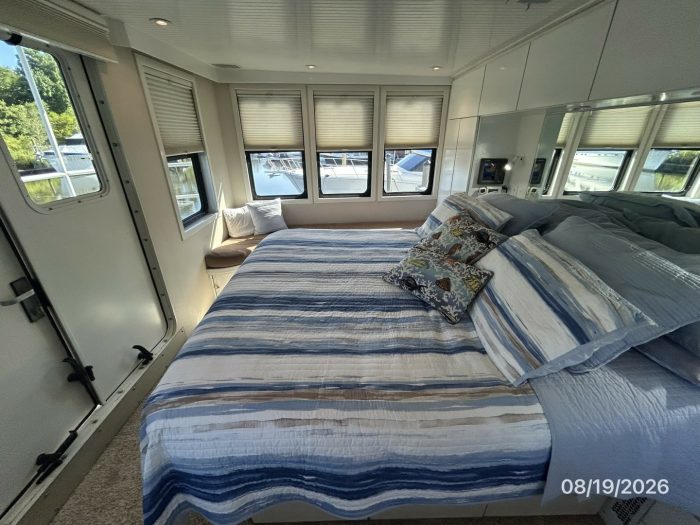 bed, Florida Bay Coaster 50 Pilothouse, trawler for sale