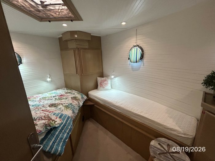 bed, Florida Bay Coaster 50 Pilothouse, trawler for sale