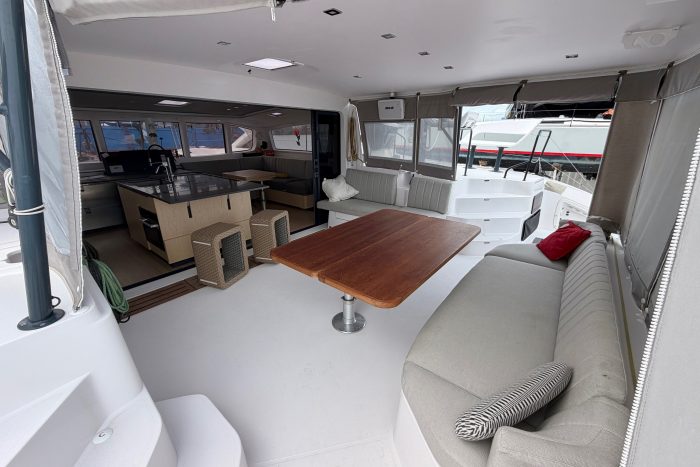 deck, Outremer 55, catamaran for sale