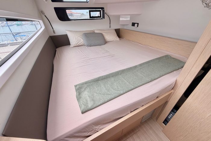 bed, Outremer 55, catamaran for sale