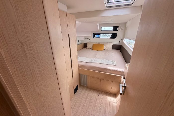 bed, Outremer 55, catamaran for sale