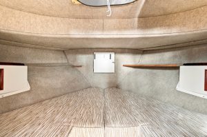 bed, Camano 31 Troll, trawler for sale