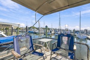 cockpit, Camano 31 Troll, trawler for sale