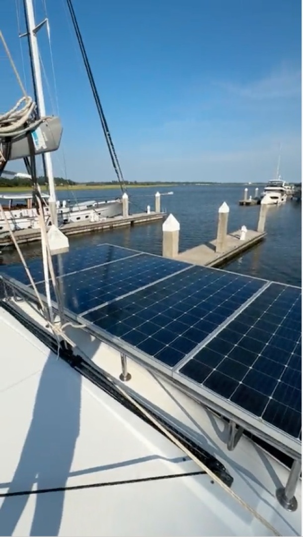 deck, Lagoon 421, catamaran for sale