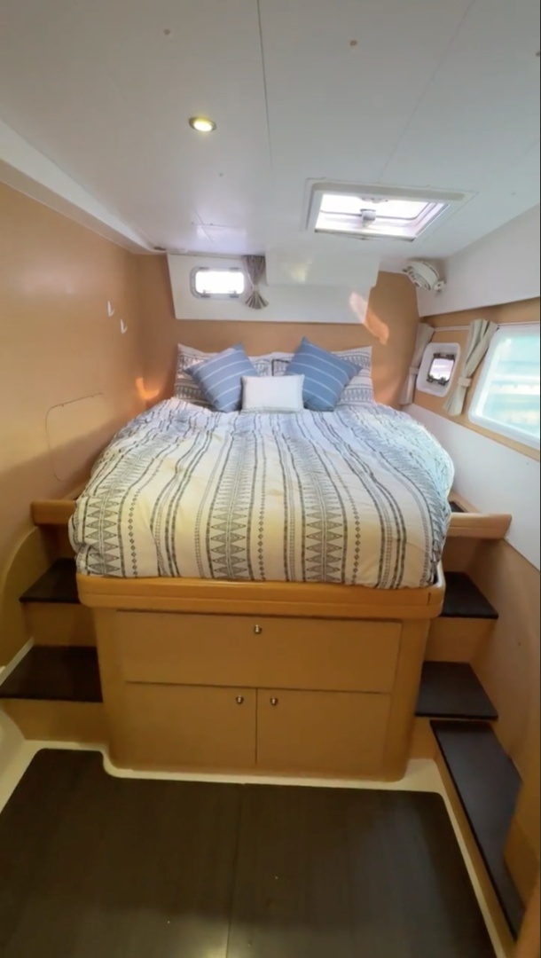 bed, Lagoon 421, catamaran for sale