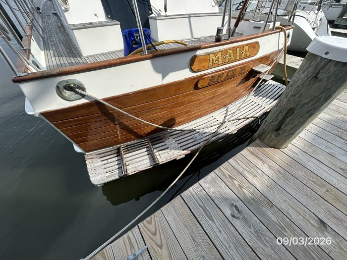 exterior, Grand Banks 42 Classic, trawler for sale