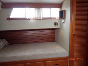 interior, Grand Banks 42 Classic, trawler for sale
