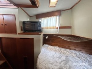 interior, Grand Banks 42 Classic, trawler for sale
