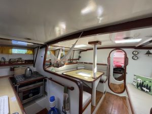 salon, Corbin 39 Mark I, sailboat for sale