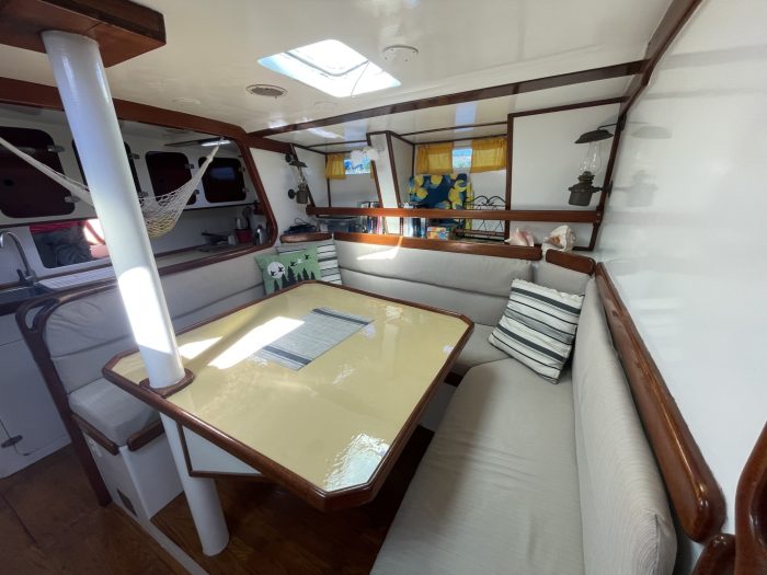salon, Corbin 39 Mark I, sailboat for sale