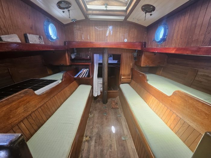 bed, Bristol 28 Channel Cutter, sailboat for sale