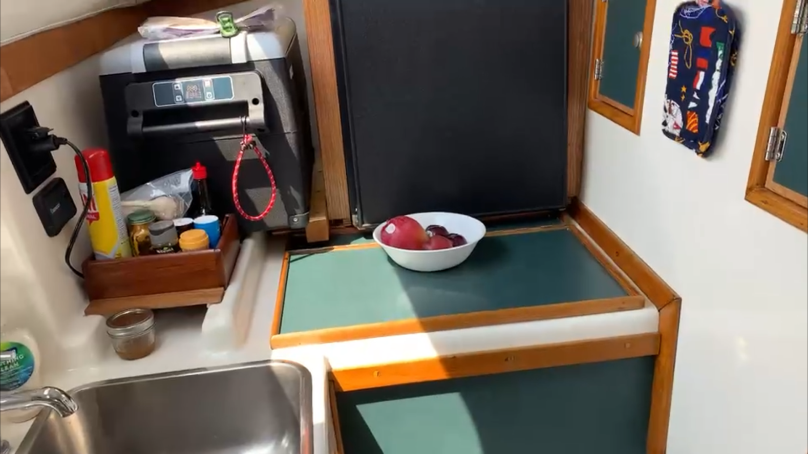 interior, Summer Twins 28, catamaran for sale