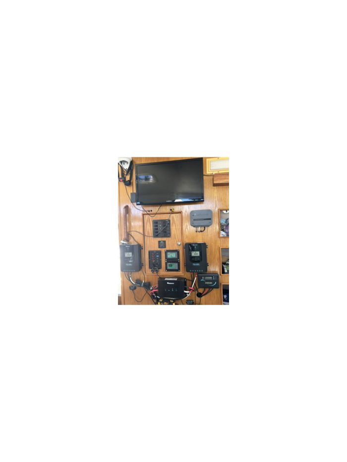 interior, Summer Twins 28, catamaran for sale