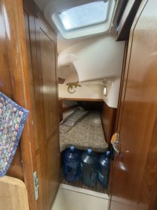 bed, Jeanneau JY51, sailboat for sale