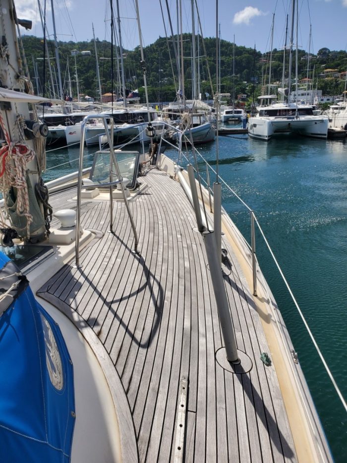 deck, Wauquiez 43 Amphitrite, sailboat for sale