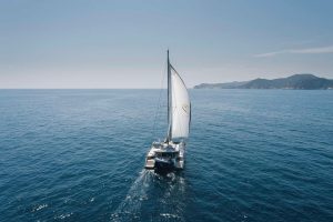 underway, Privilege 580 Signature, catamaran for sale