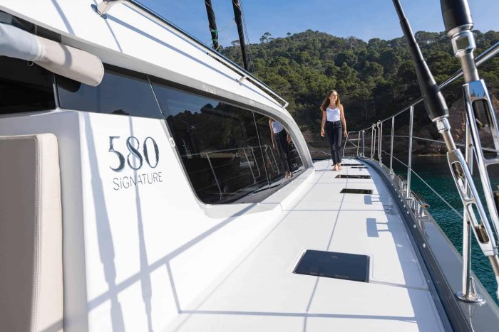 deck, Privilege 580 Signature, catamaran for sale