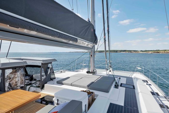 deck, Privilege 580 Signature, catamaran for sale