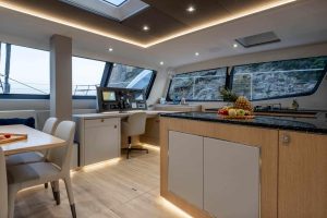 salon, Privilege 580 Signature, catamaran for sale