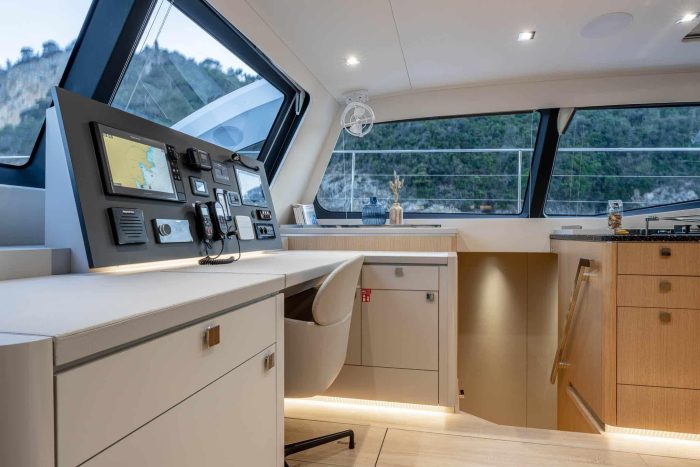 navigation station, Privilege 580 Signature, catamaran for sale