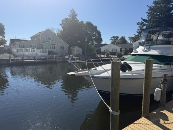 exterior, Silverton 34C, trawler for sale