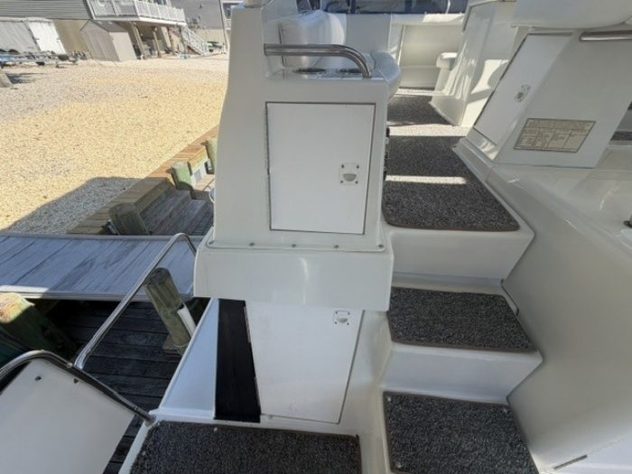 cockpit, Silverton 34C, trawler for sale