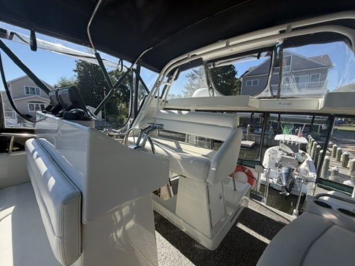cockpit, Silverton 34C, trawler for sale