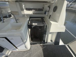 cockpit, Silverton 34C, trawler for sale