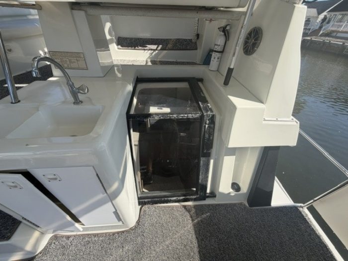 cockpit, Silverton 34C, trawler for sale