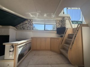 salon, Silverton 34C, trawler for sale
